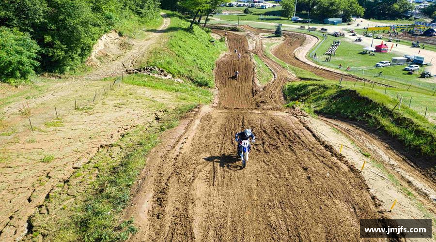 星空娱乐激情激发，力量无限